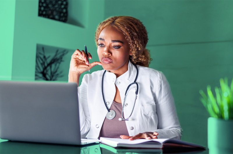 Los mejores cursos acreditados en medicina